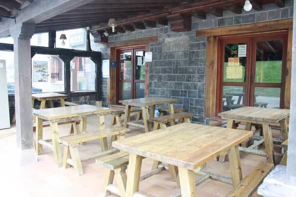 Hotel Restaurante La Parra La Franca Esterno foto