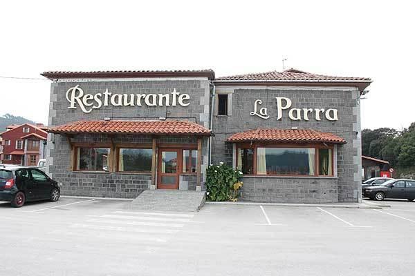 Hotel Restaurante La Parra La Franca Esterno foto